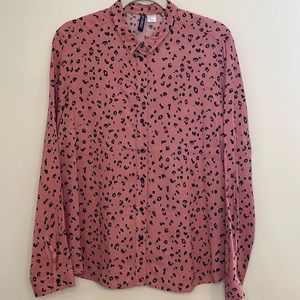 H&M button down long-sleeves shirt